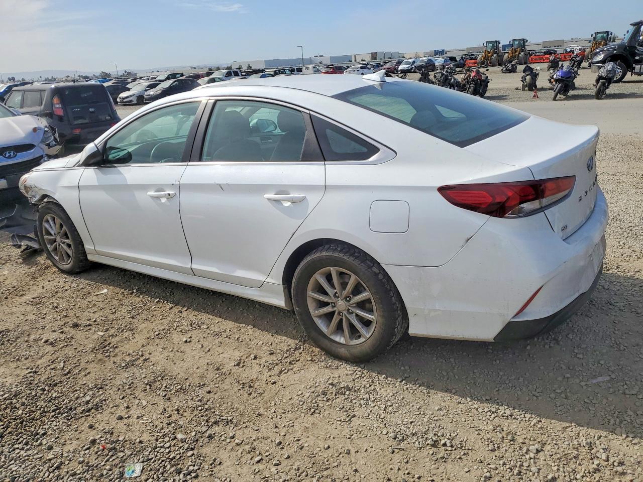 2019 HYUNDAI SONATA SE — снимка 2