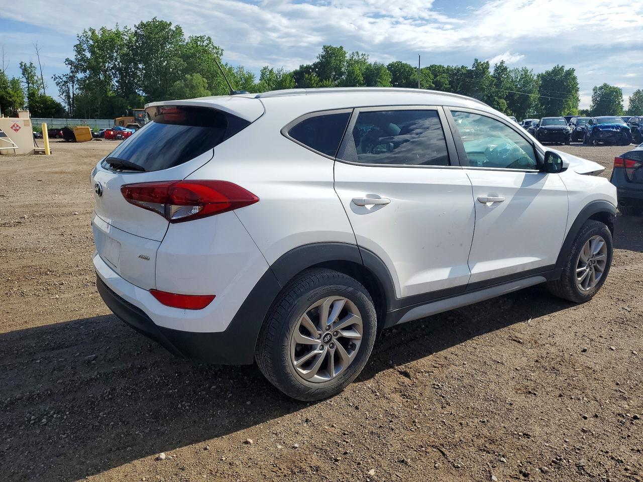 2017 HYUNDAI TUCSON SE — снимка 3