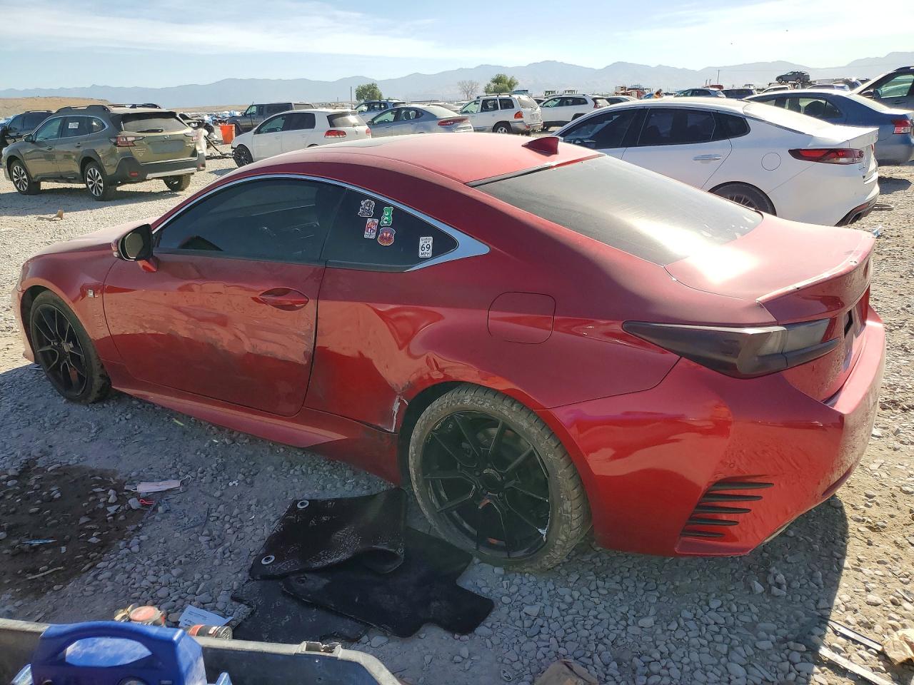 2016 LEXUS RC 200T — снимка 2