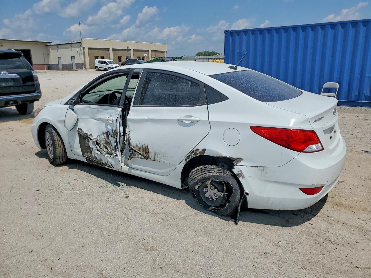 2016 HYUNDAI ACCENT SE — снимка 2