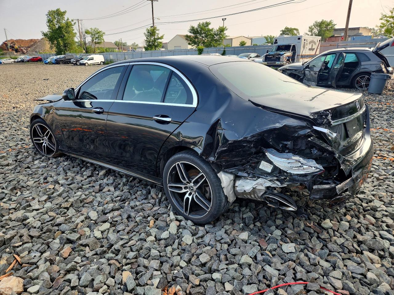 2018 MERCEDES-BENZ E 300 4MATIC — снимка 2