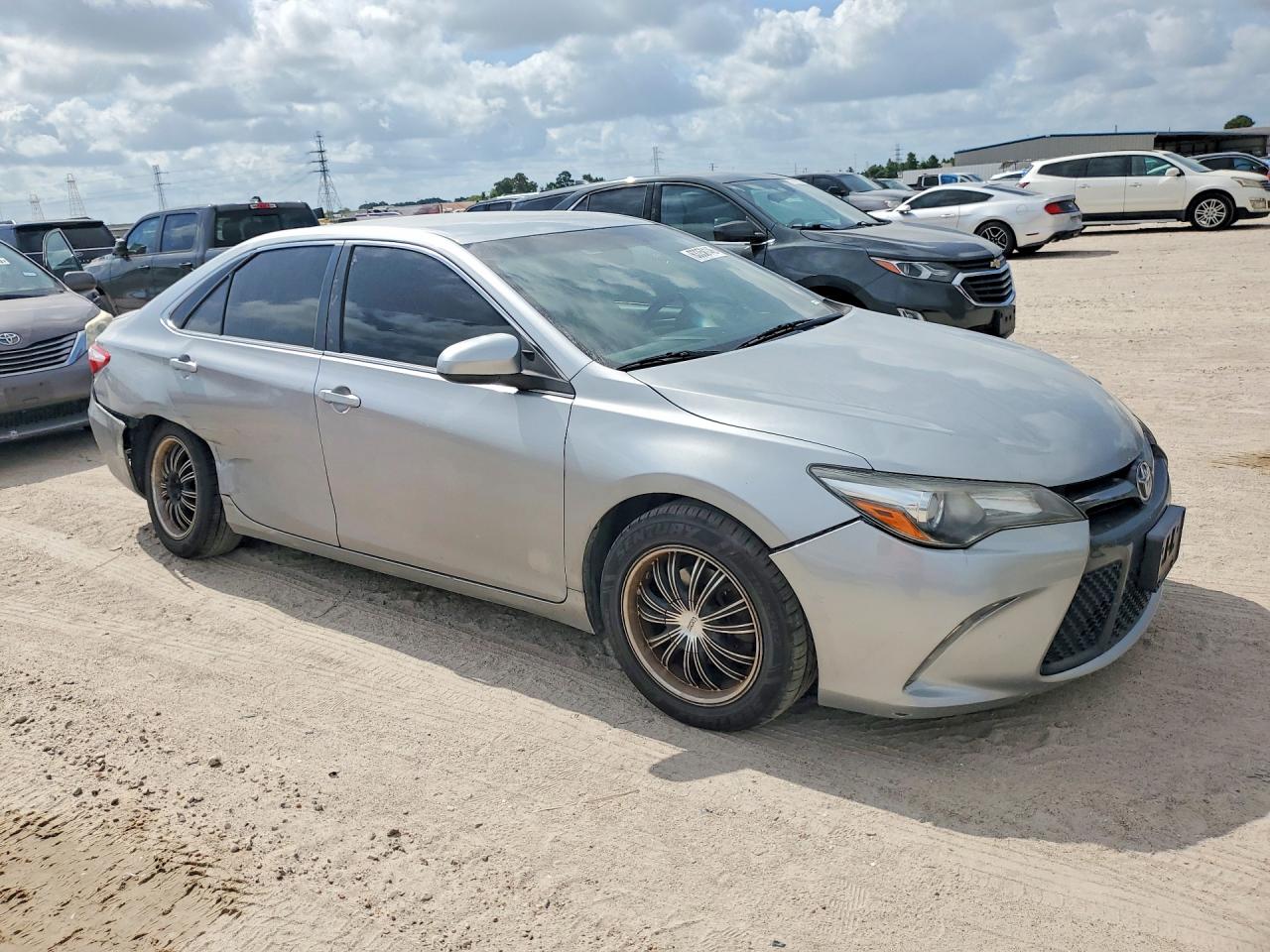 2015 TOYOTA CAMRY SE — снимка 4