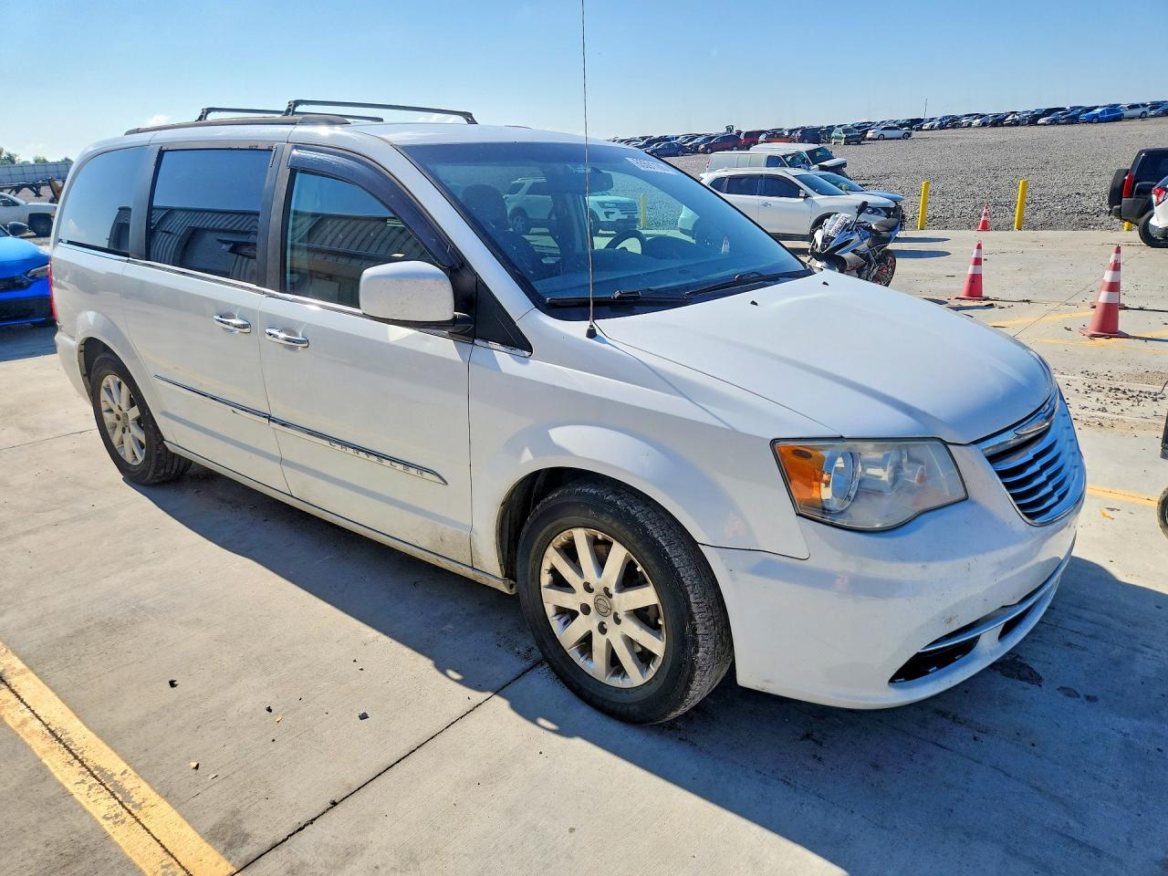 2015 CHRYSLER TOWN & COUNTRY TOURING — снимка 4