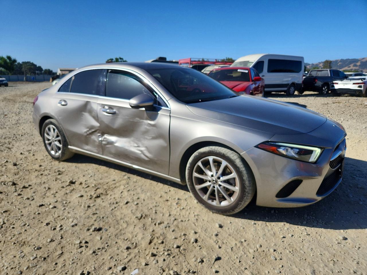 2019 MERCEDES-BENZ A 220 4MATIC — снимка 4