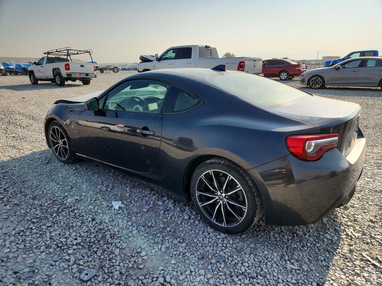 2017 TOYOTA 86 BASE — снимка 2