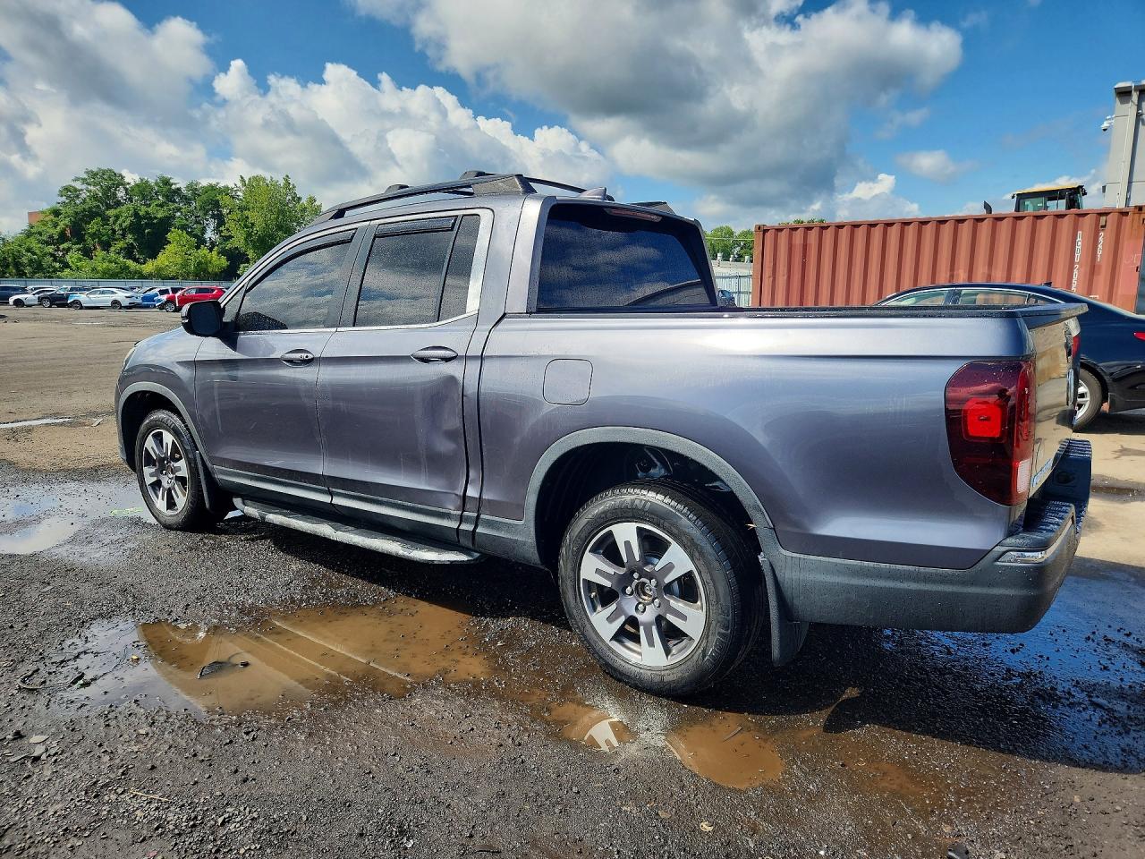 2017 HONDA RIDGELINE RTL — снимка 2
