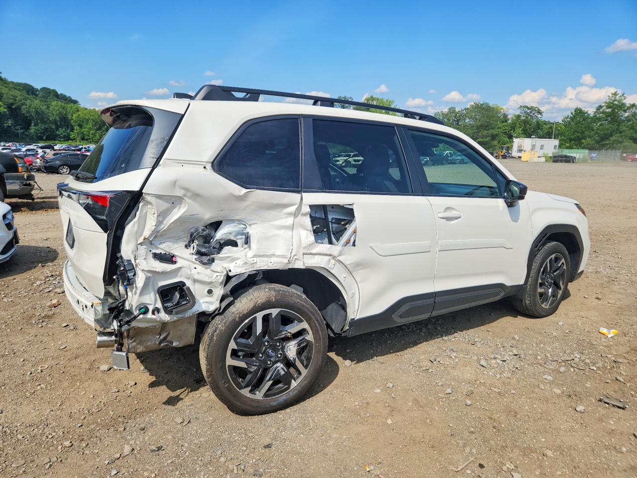 2025 SUBARU FORESTER LIMITED — снимка 3