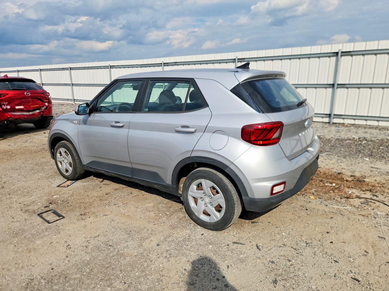 2020 HYUNDAI VENUE SE — снимка 2