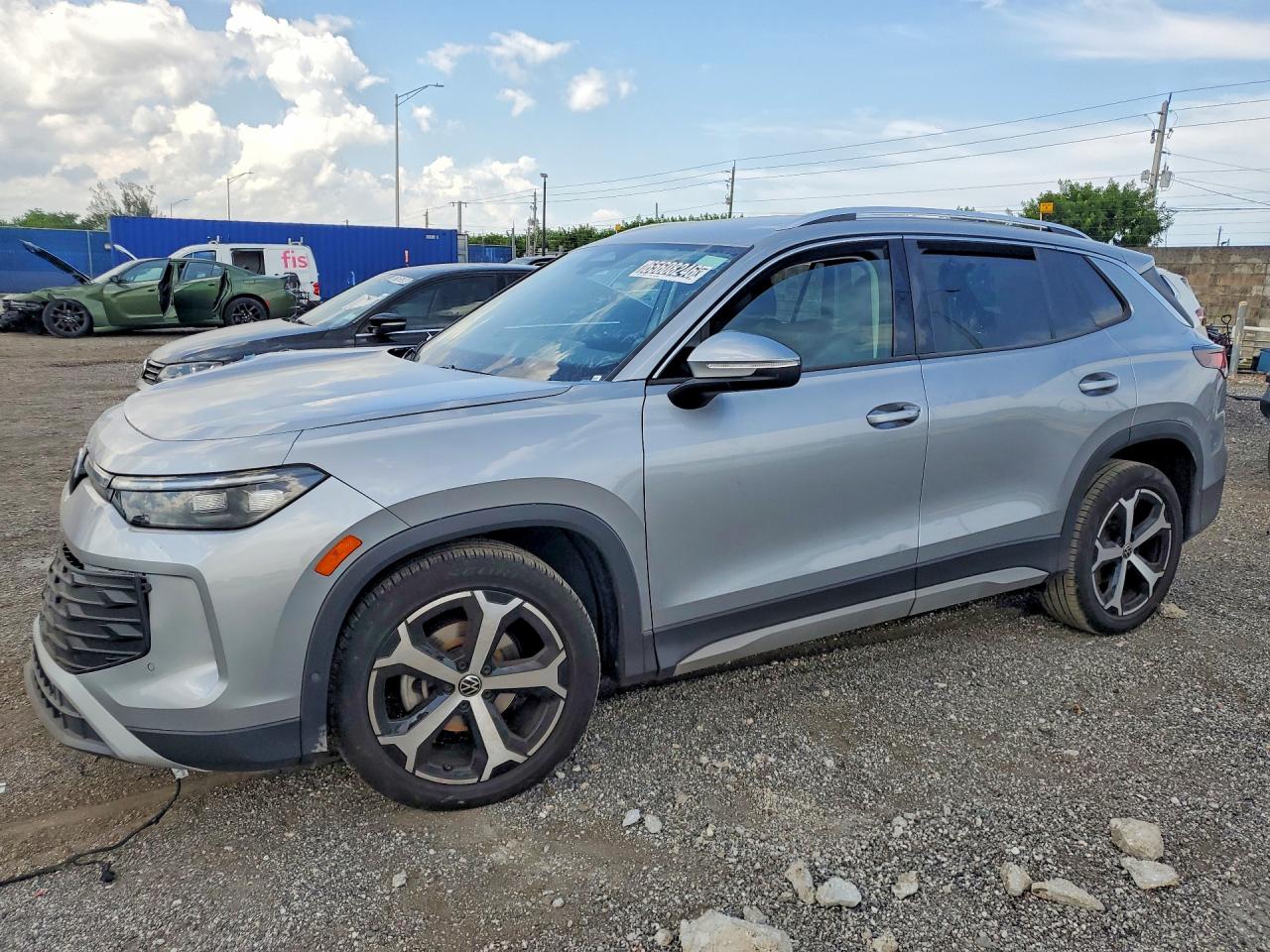 2026 VOLKSWAGEN TIGUAN SE