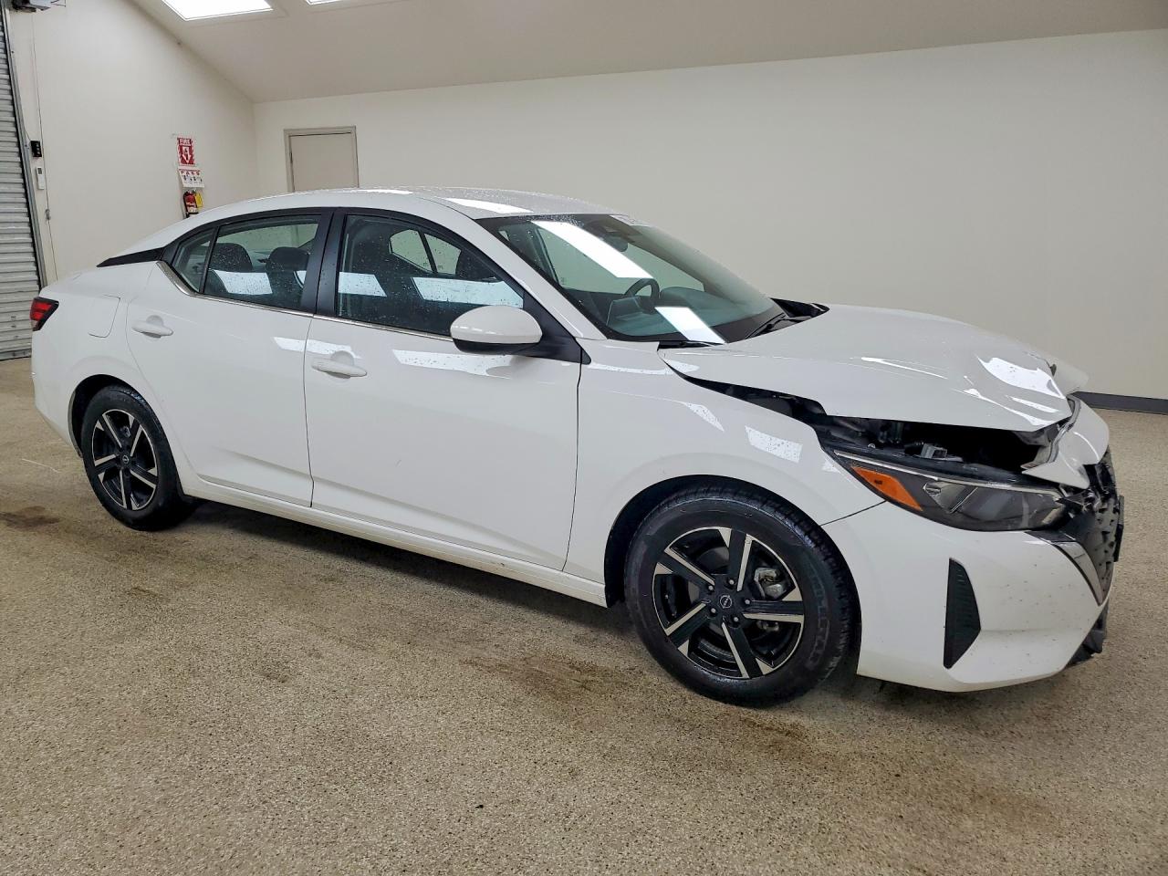 2025 NISSAN SENTRA SV — снимка 4