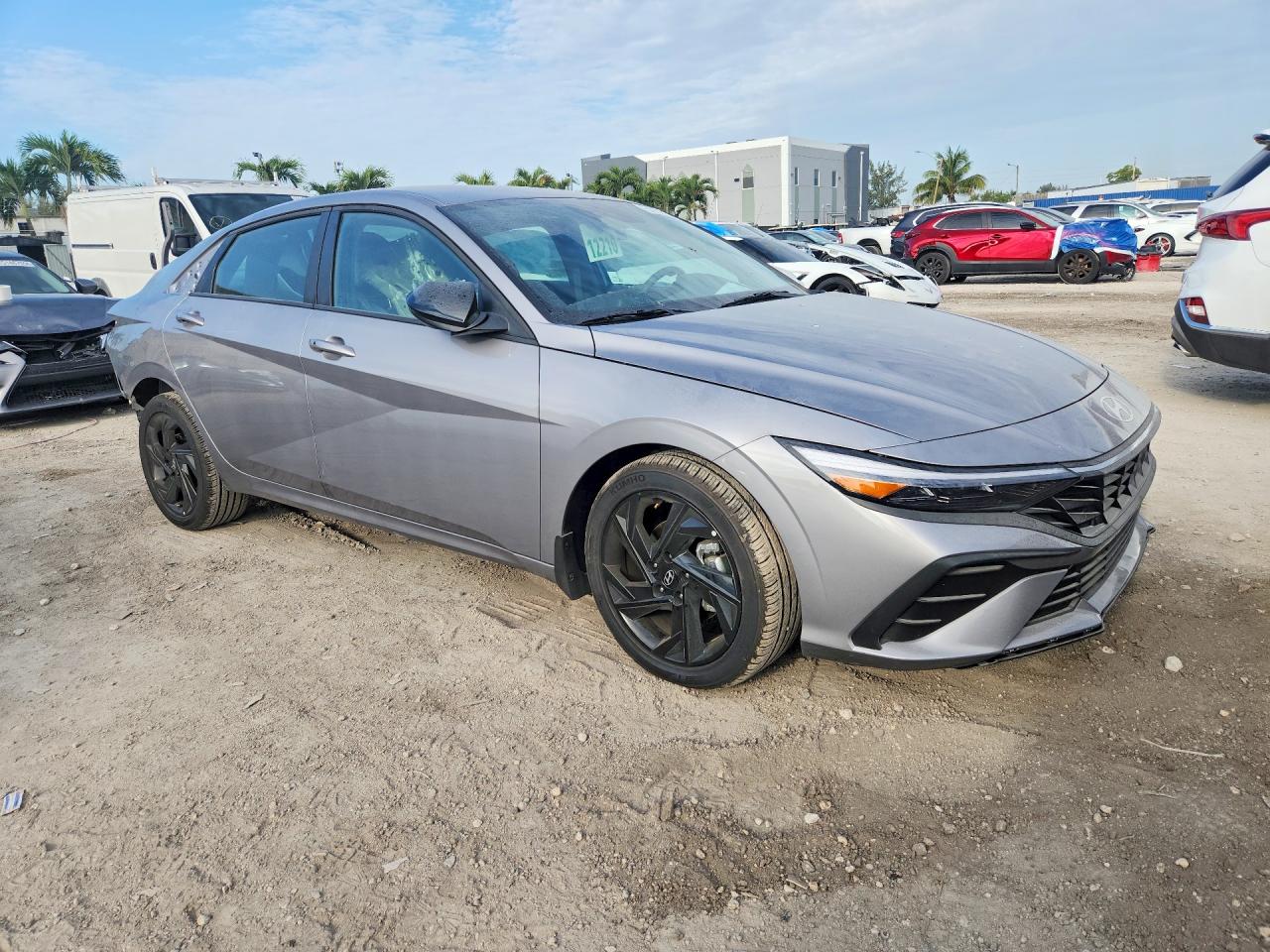 2026 HYUNDAI ELANTRA SEL SPORT — снимка 4