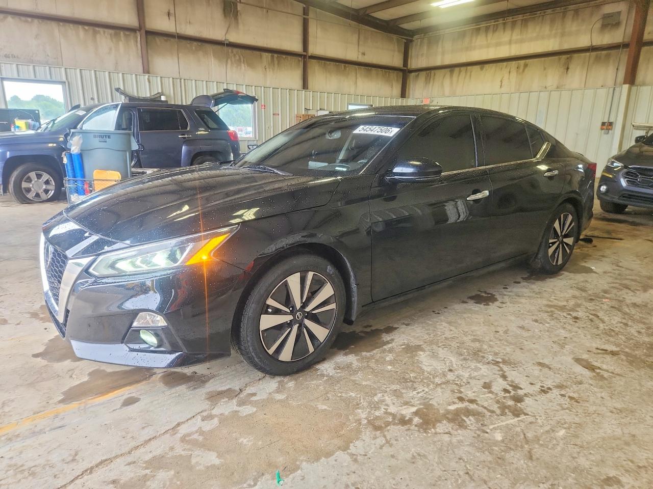 2019 NISSAN ALTIMA SV