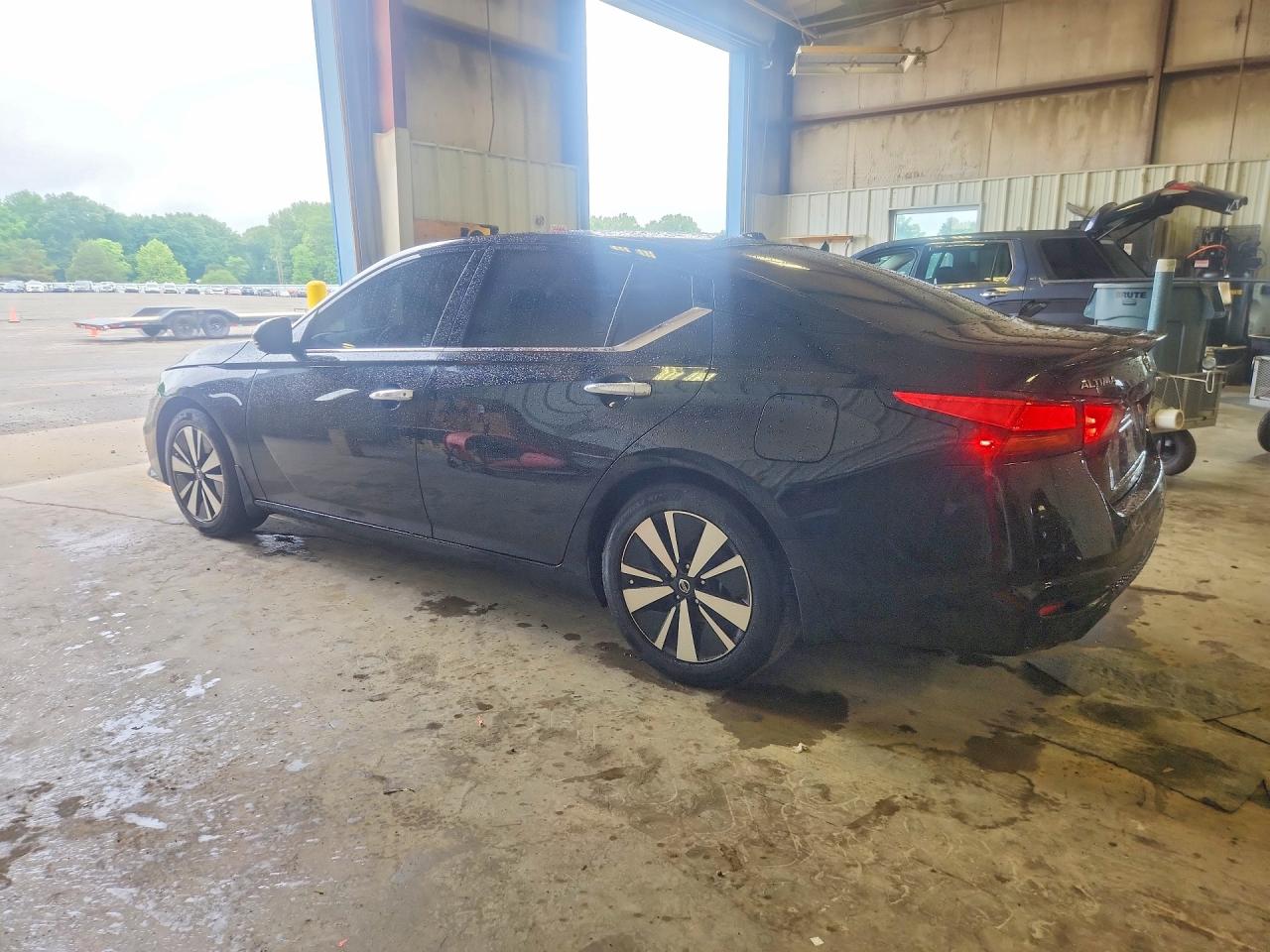 2019 NISSAN ALTIMA SV — снимка 2