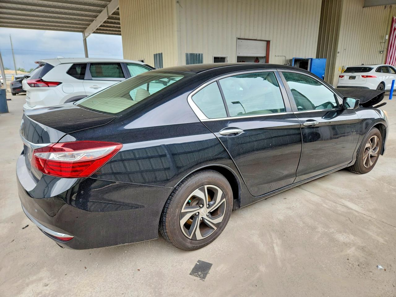 2017 HONDA ACCORD LX — снимка 3