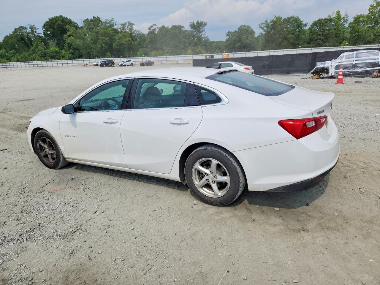2017 CHEVROLET MALIBU LS — снимка 2