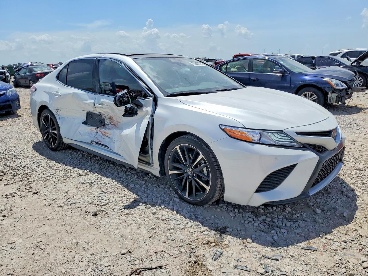 2020 TOYOTA CAMRY XSE — снимка 4