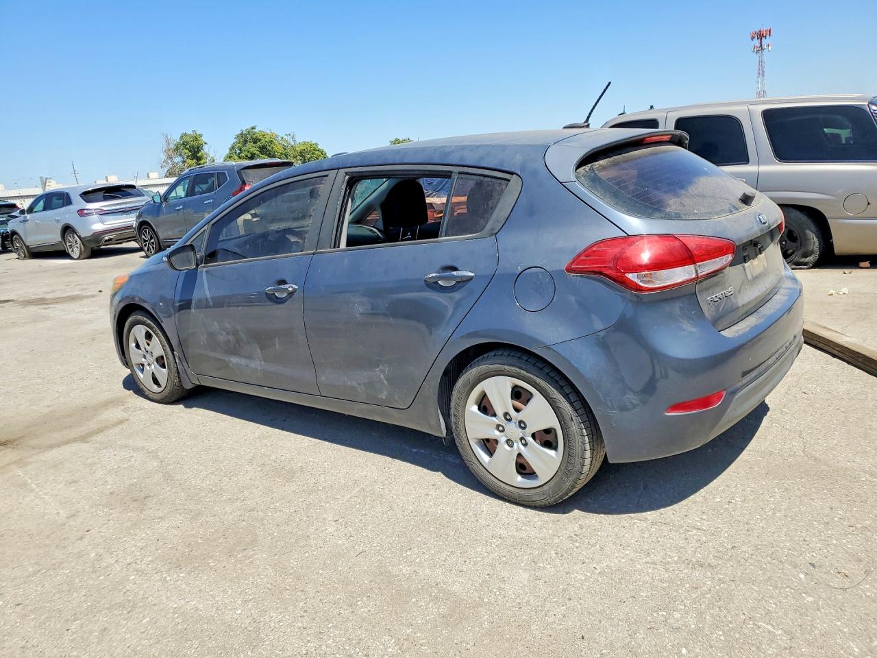 2016 KIA FORTE LX — снимка 2