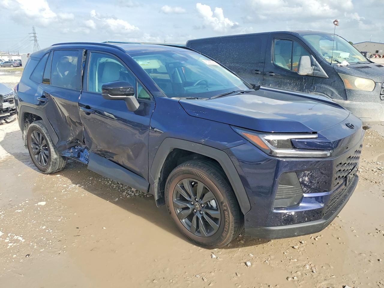 2026 TOYOTA RAV4 XLE PREMIUM — снимка 4