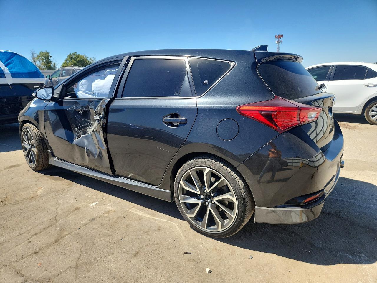 2017 TOYOTA COROLLA IM BASE — снимка 2
