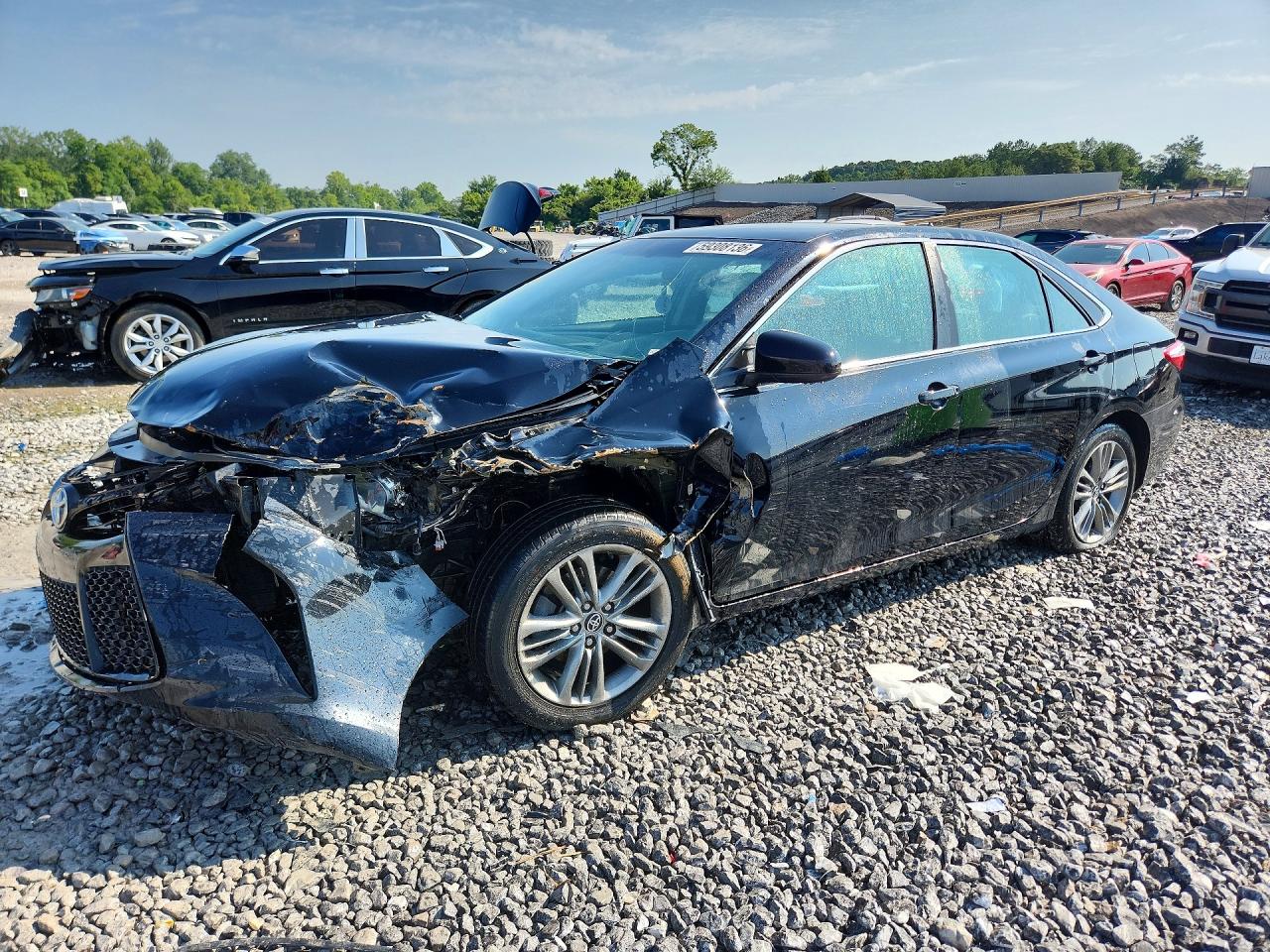 2015 TOYOTA CAMRY SE
