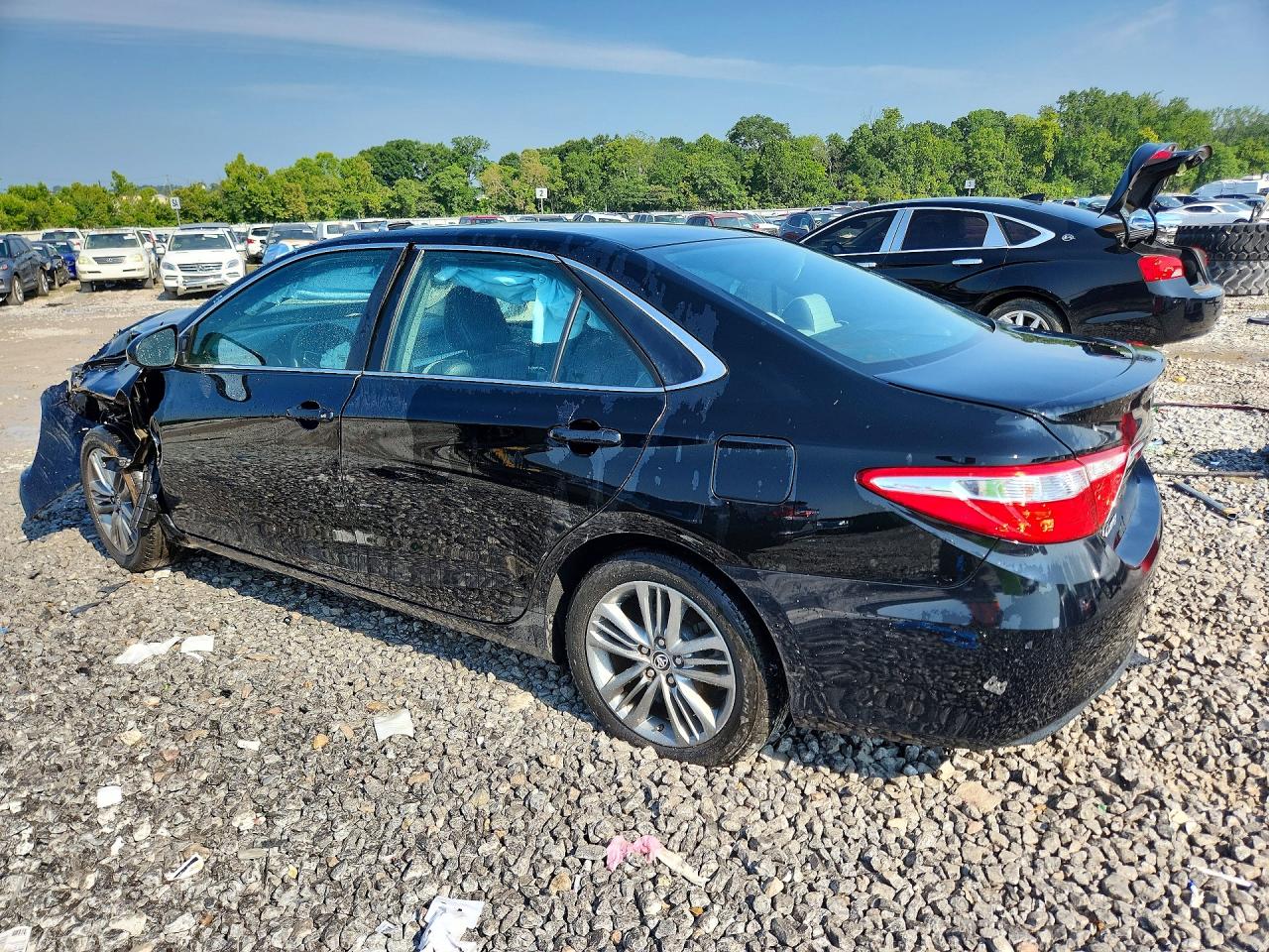 2015 TOYOTA CAMRY SE — снимка 2
