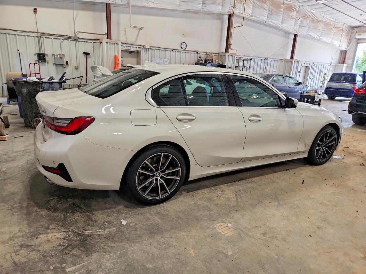 2020 BMW 330XI — снимка 3