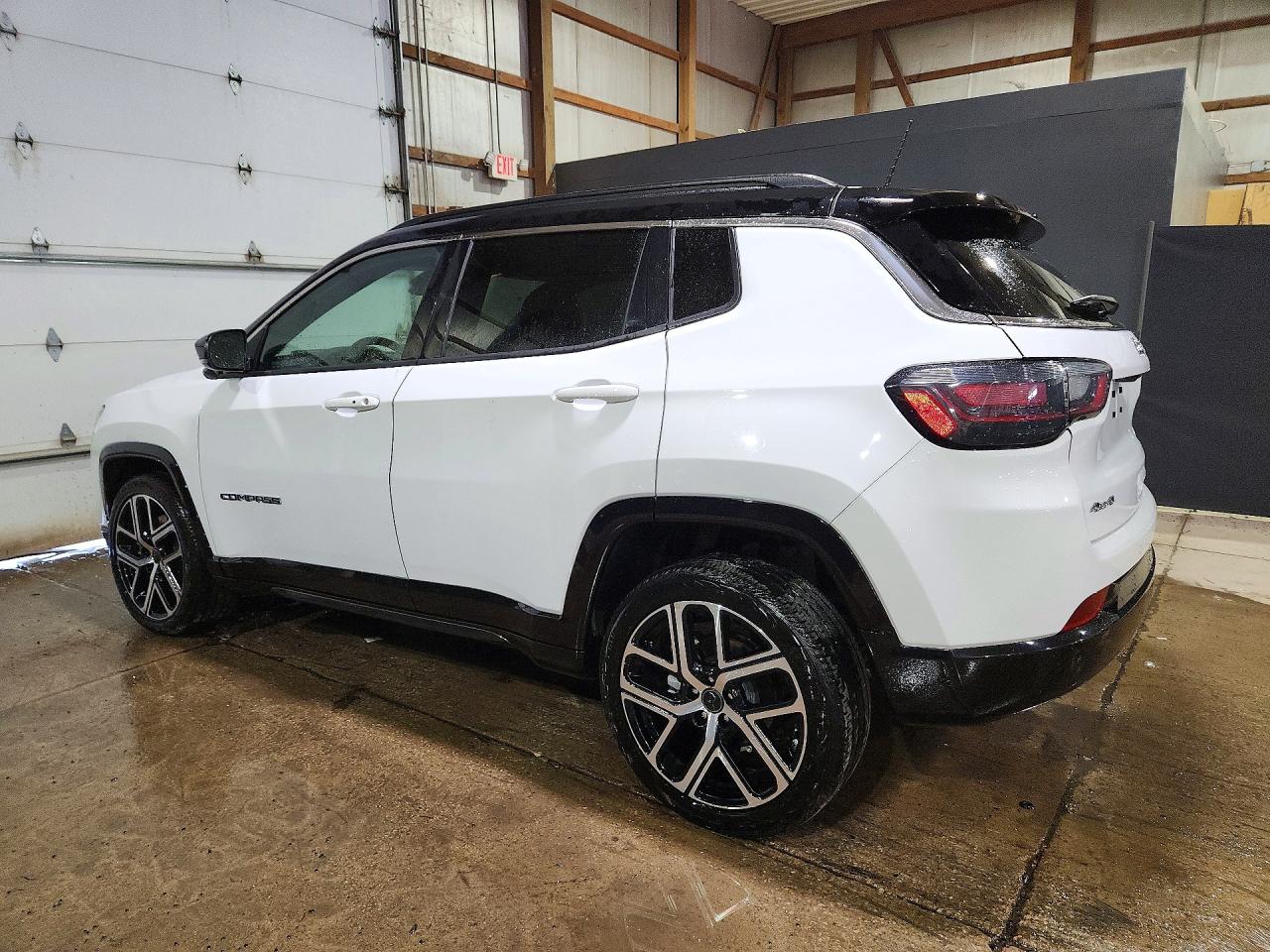 2025 JEEP COMPASS LIMITED — снимка 2