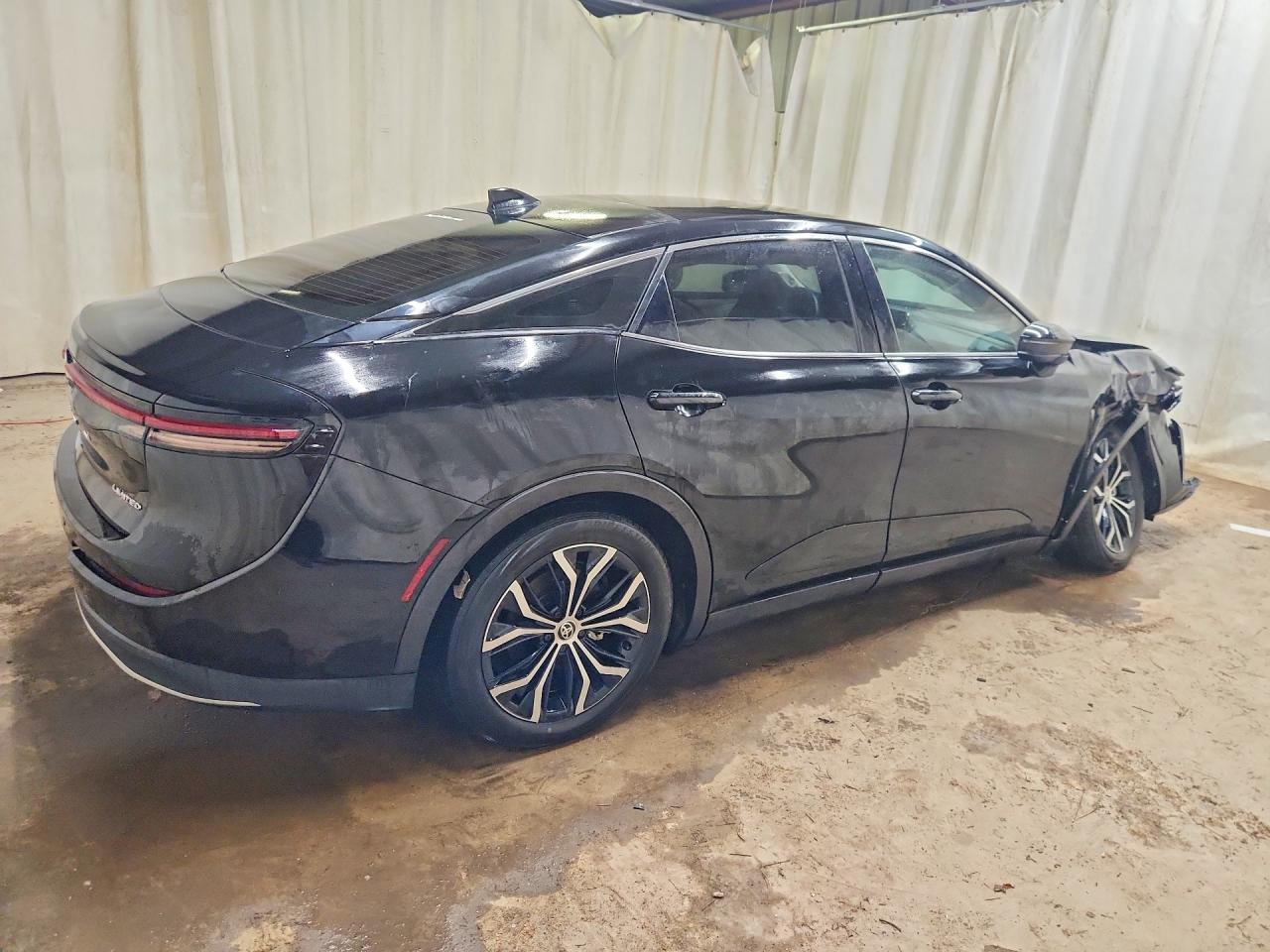 2023 TOYOTA CROWN LIMITED — снимка 3