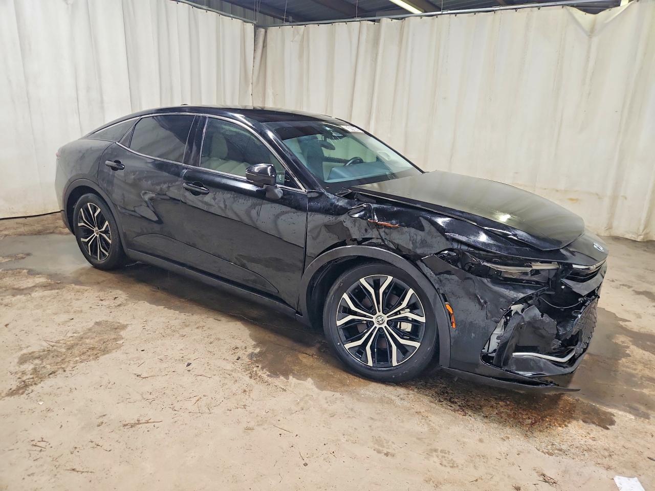 2023 TOYOTA CROWN LIMITED — снимка 4