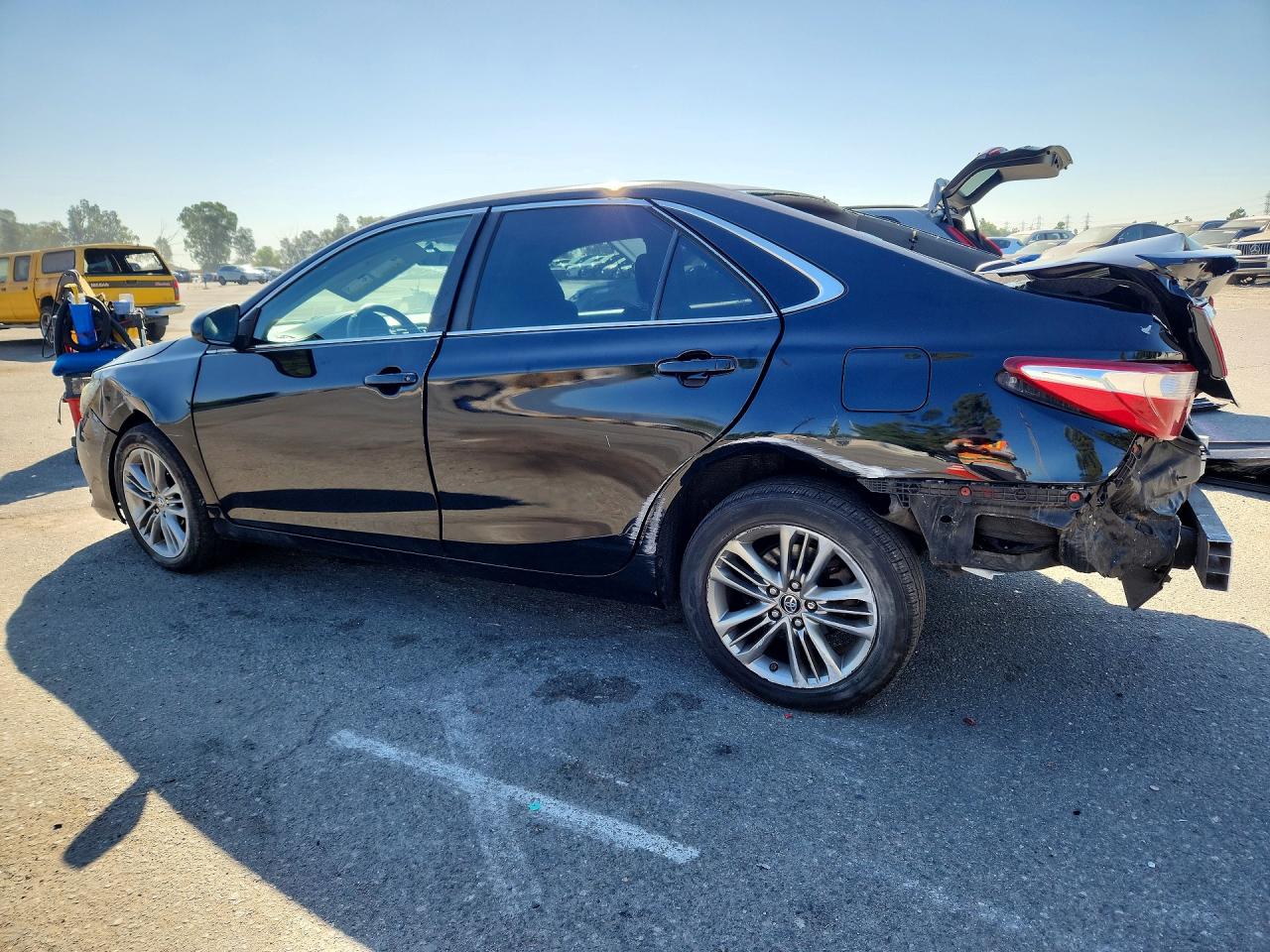 2017 TOYOTA CAMRY SE — снимка 2