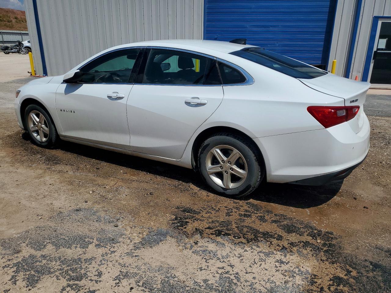 2022 CHEVROLET MALIBU LS — снимка 2