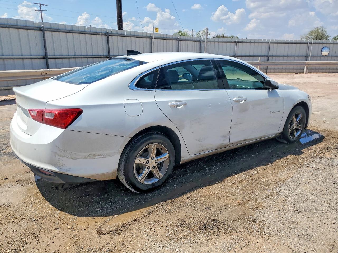 2022 CHEVROLET MALIBU LS — снимка 3