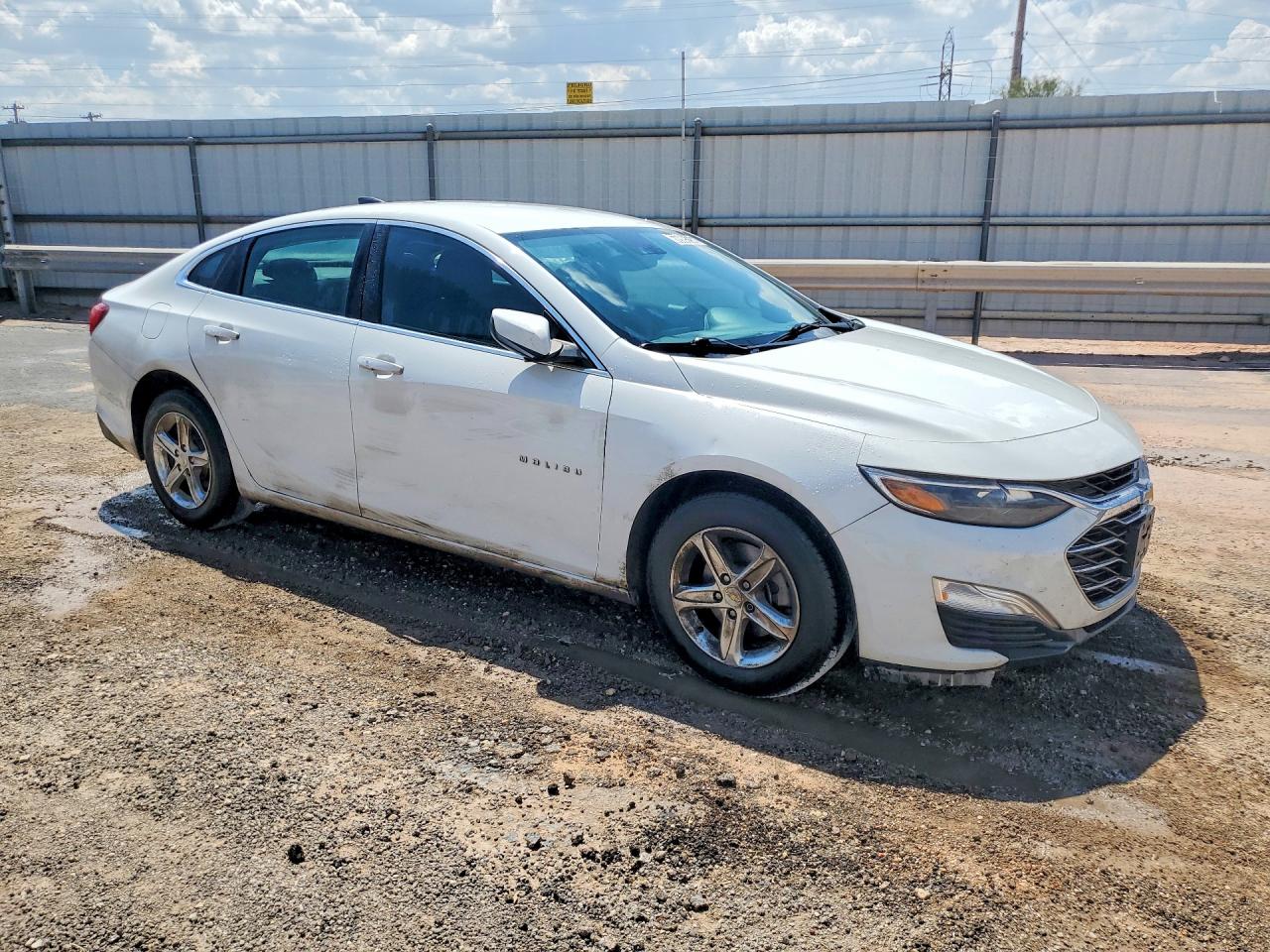 2022 CHEVROLET MALIBU LS — снимка 4