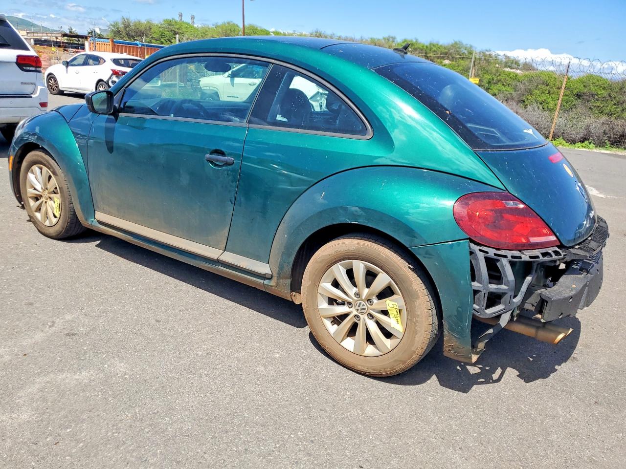 2017 VOLKSWAGEN BEETLE 1.8T — снимка 2