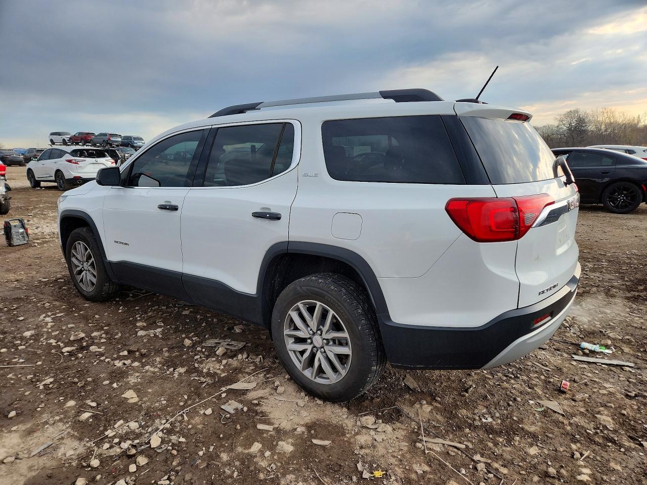 2017 GMC ACADIA SLE — снимка 2