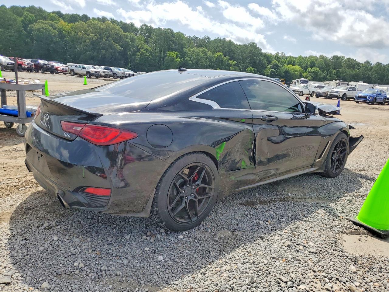 2018 INFINITI Q60 3.0T LUXE — снимка 3