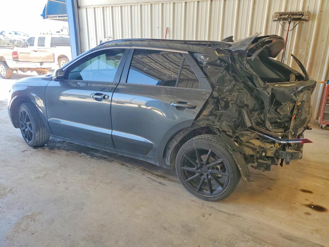 2023 KIA NIRO EX — снимка 2