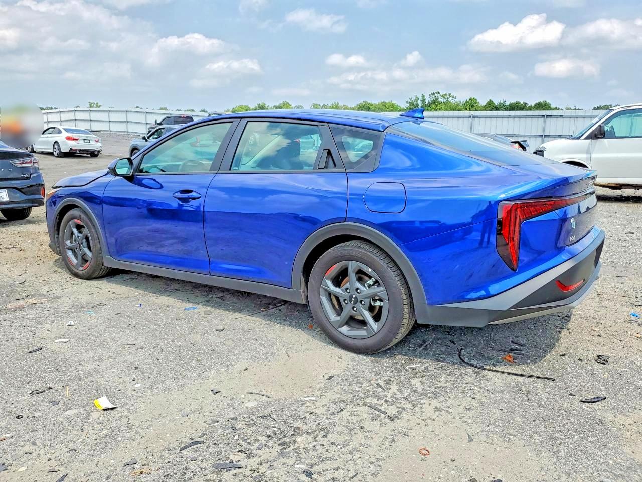 2025 KIA K4 LXS — снимка 2