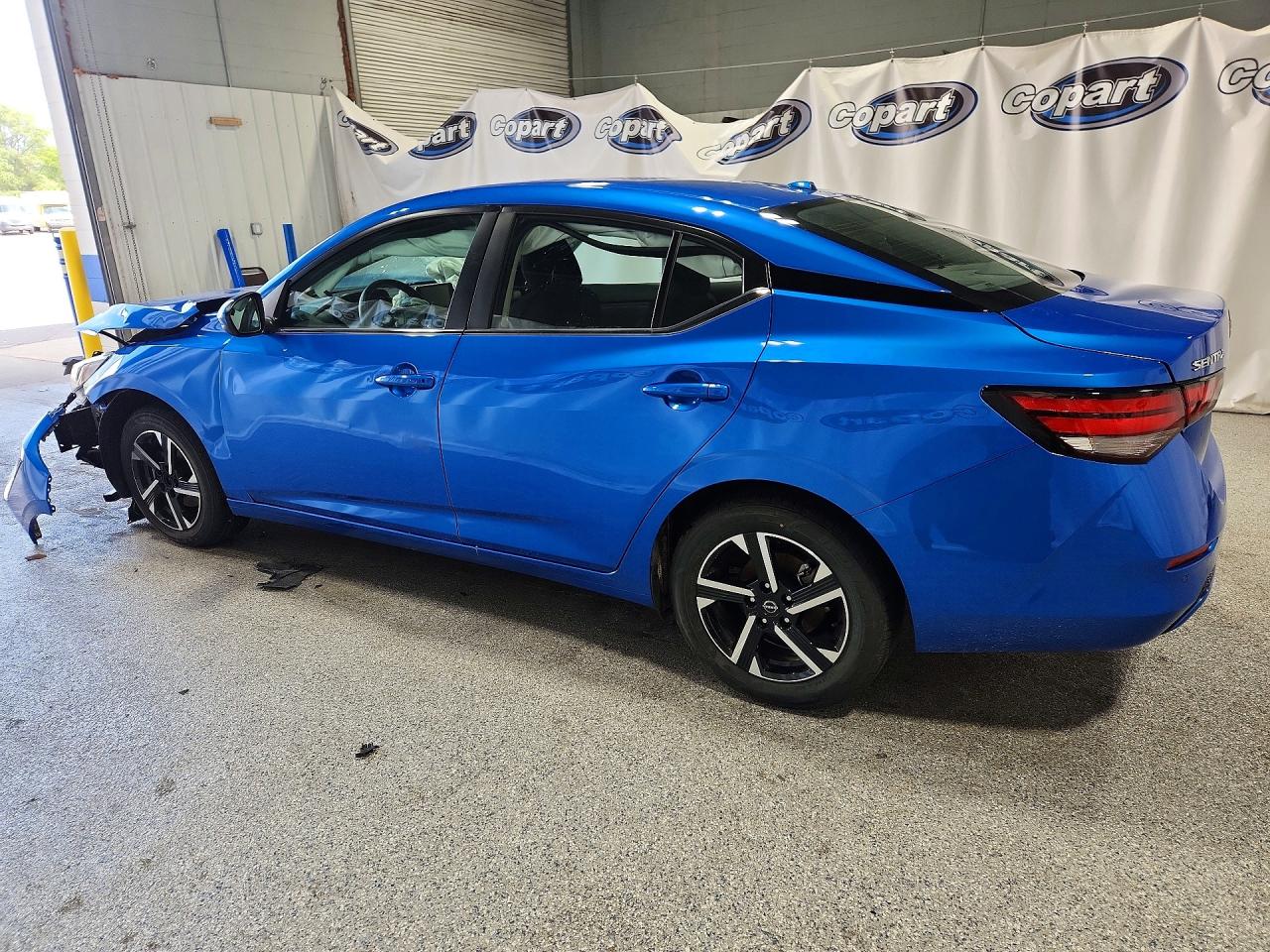 2025 NISSAN SENTRA SV — снимка 2