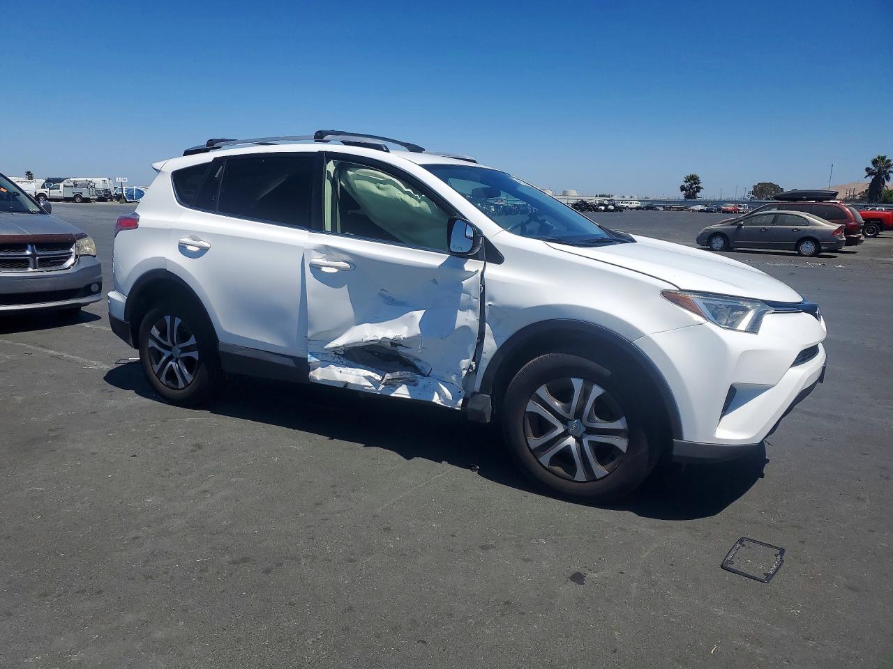 2016 TOYOTA RAV4 LE — снимка 4