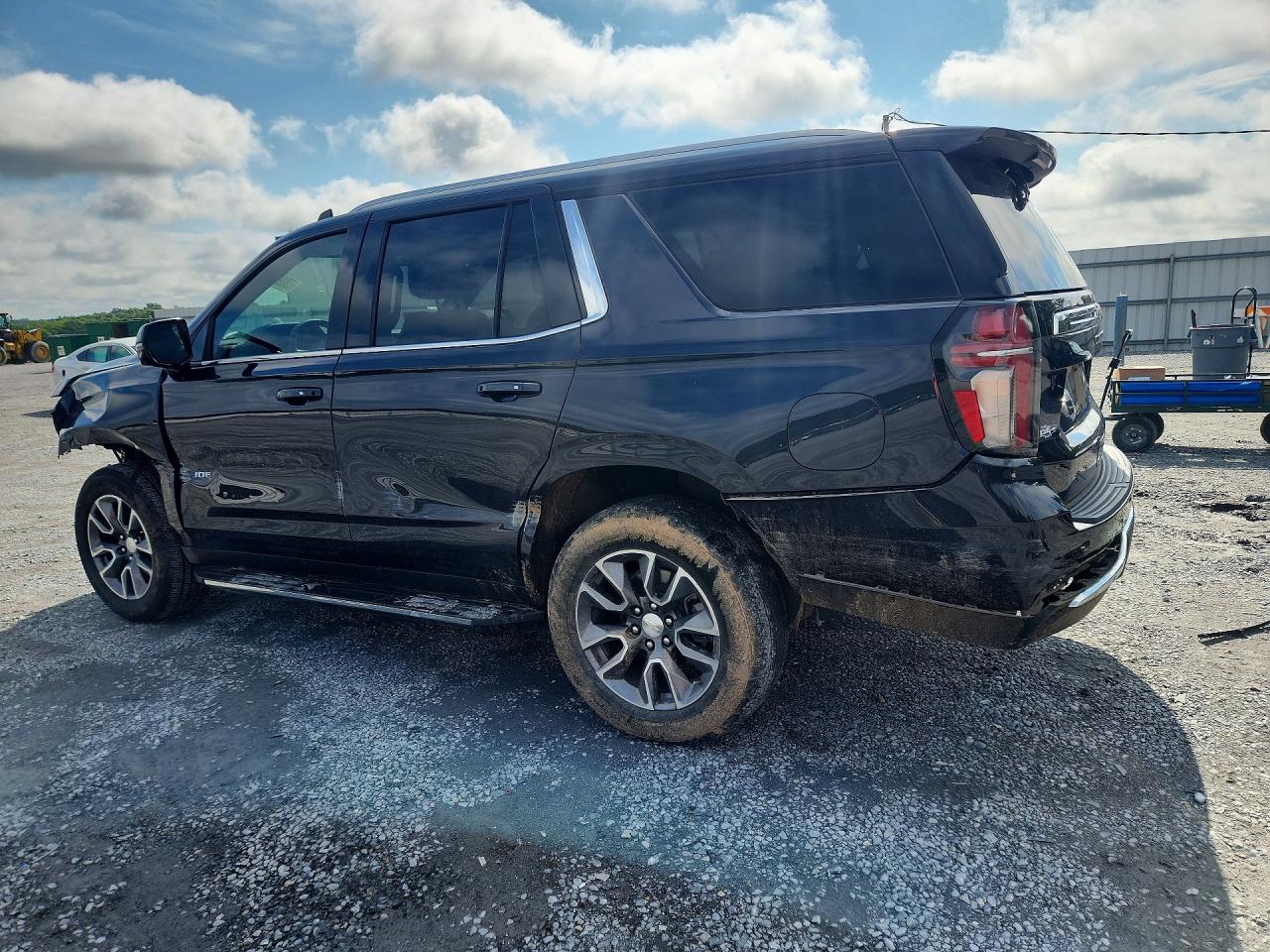2023 CHEVROLET TAHOE K1500 LT — снимка 2