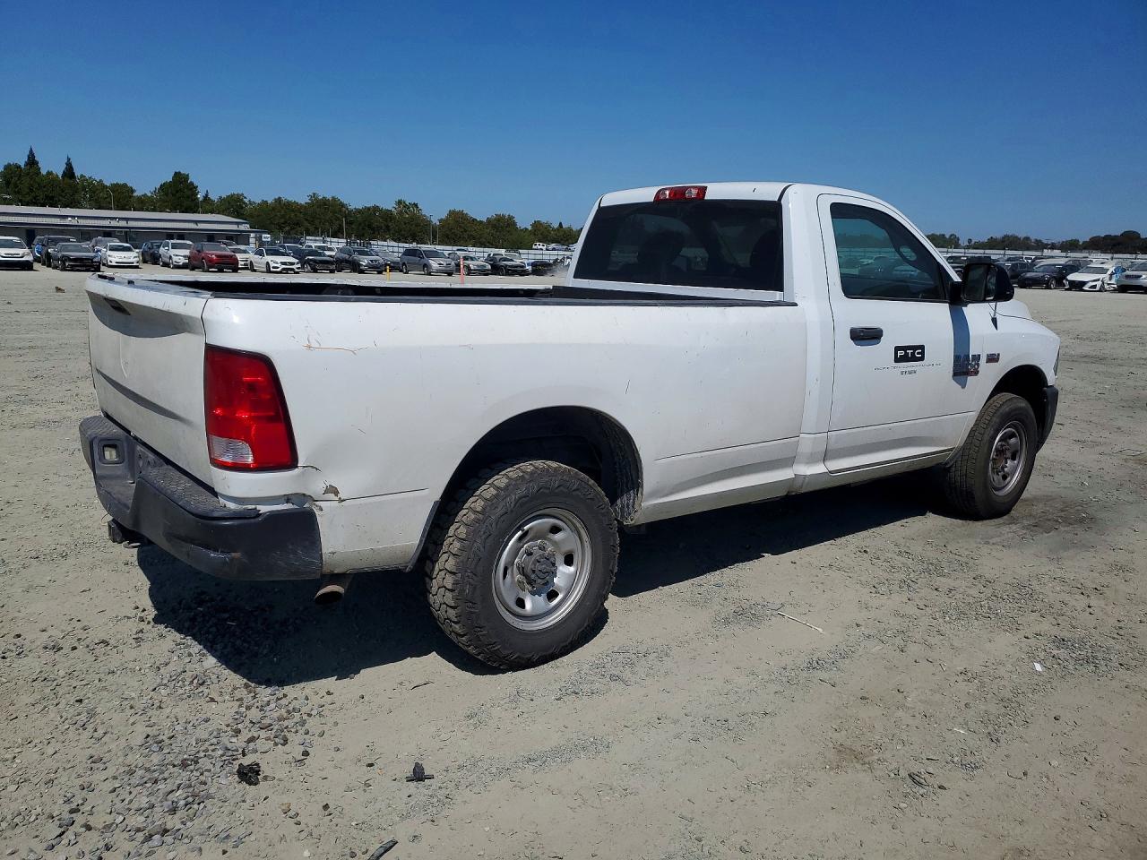 2015 RAM 2500 ST — снимка 3