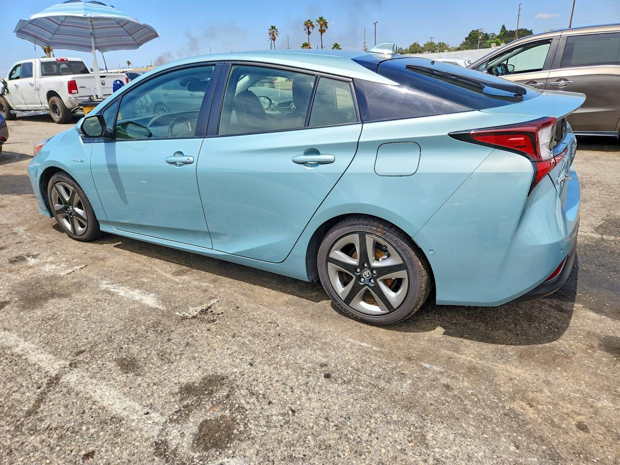 2022 TOYOTA PRIUS XLE — снимка 2