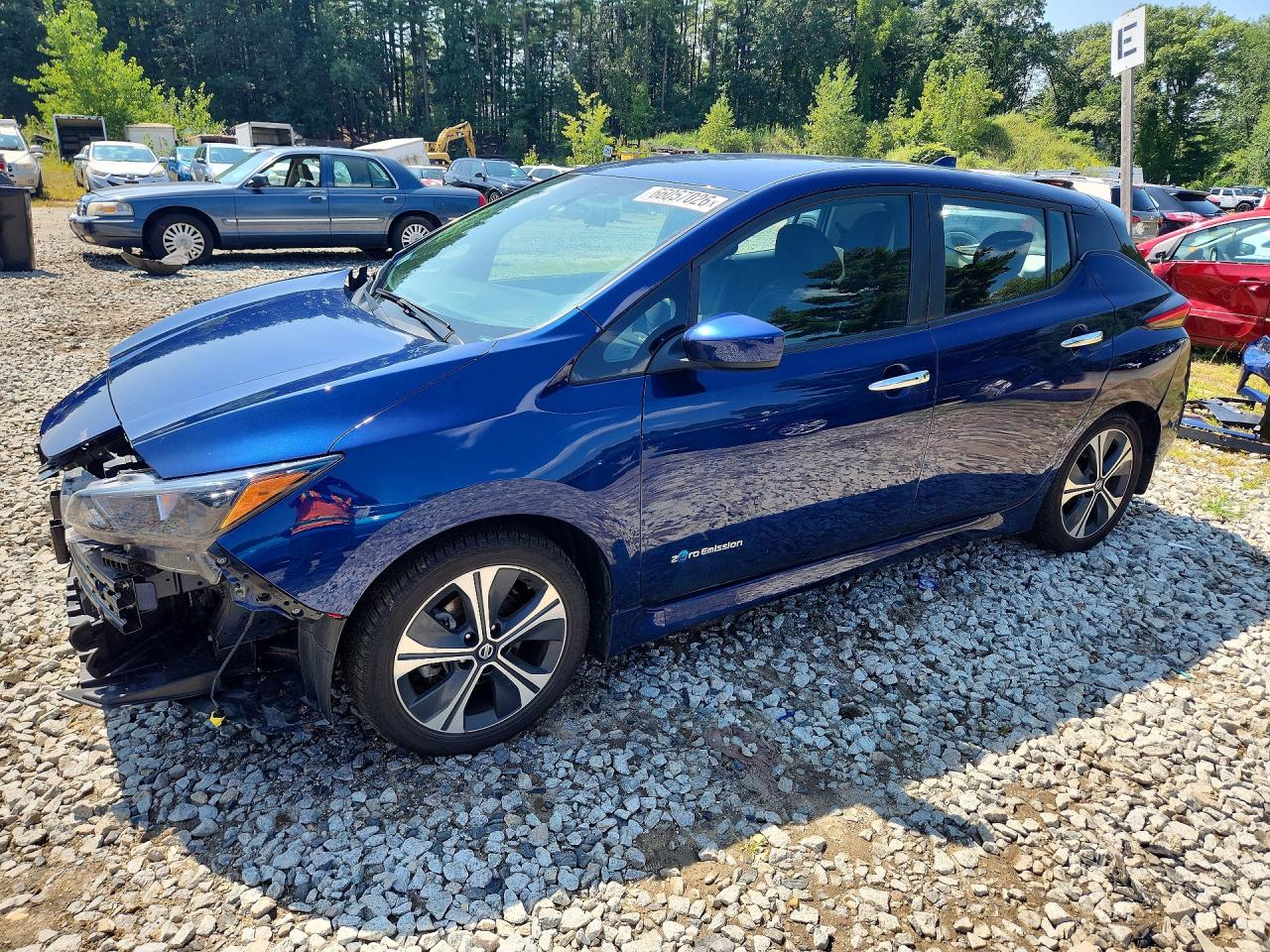 2018 NISSAN LEAF SV