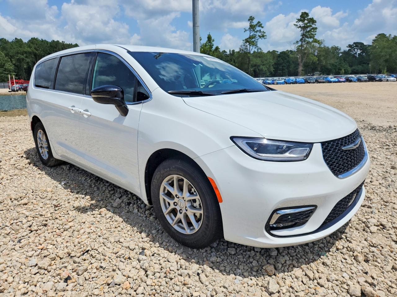 2026 CHRYSLER PACIFICA SELECT — снимка 4