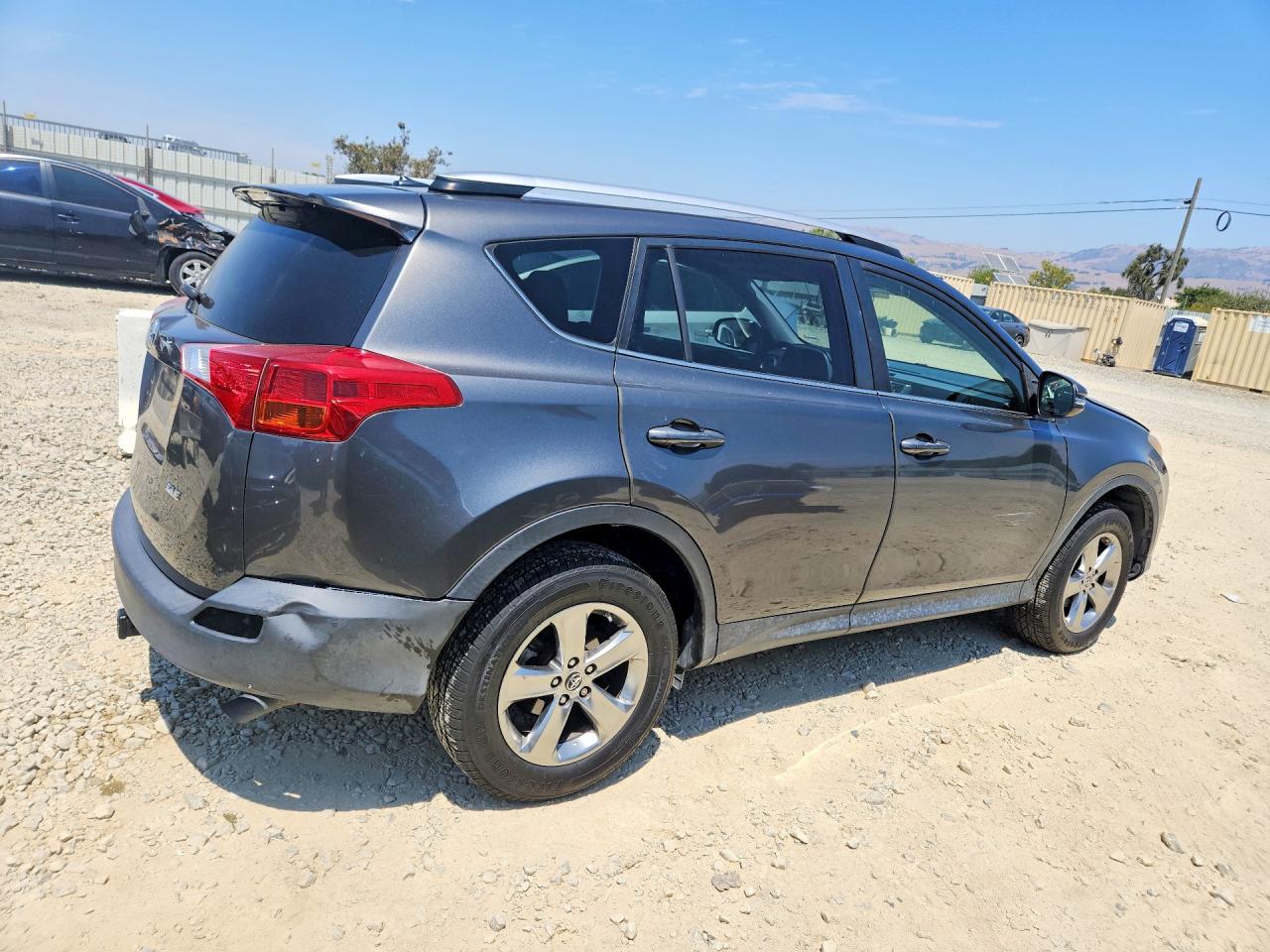 2015 TOYOTA RAV4 XLE — снимка 3