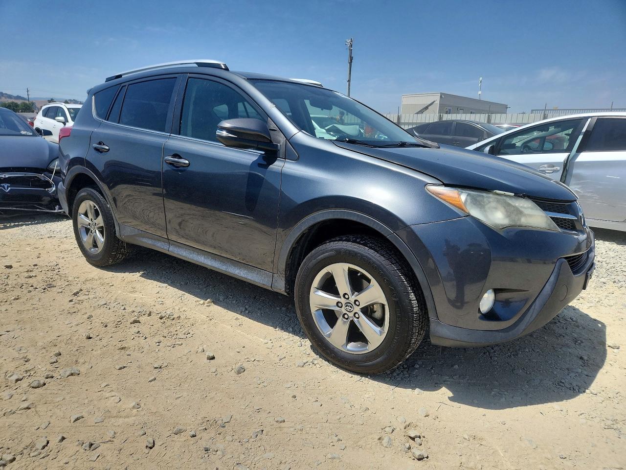 2015 TOYOTA RAV4 XLE — снимка 4