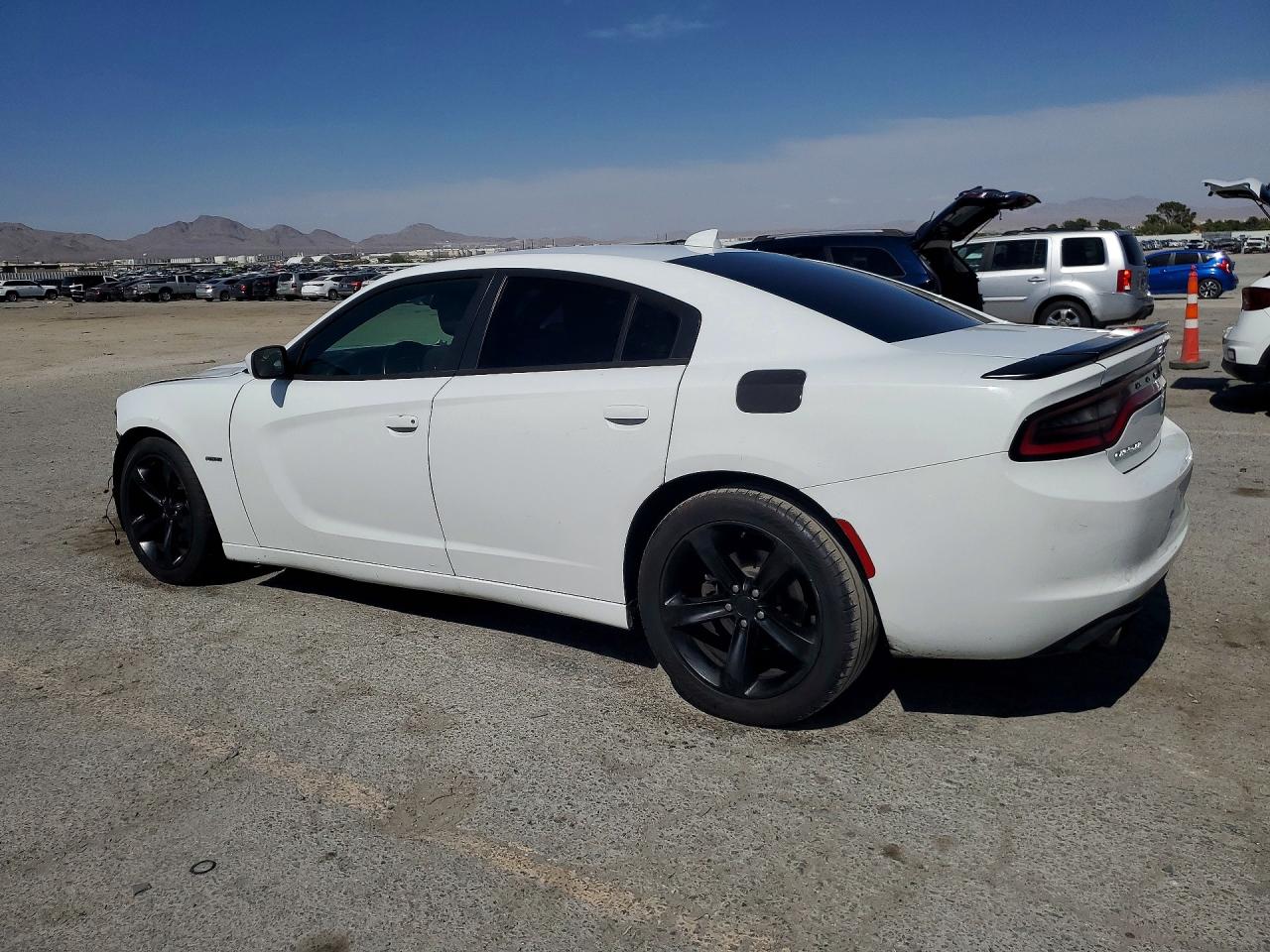 2017 DODGE CHARGER R — снимка 2