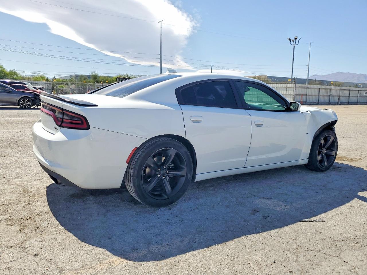 2017 DODGE CHARGER R — снимка 3