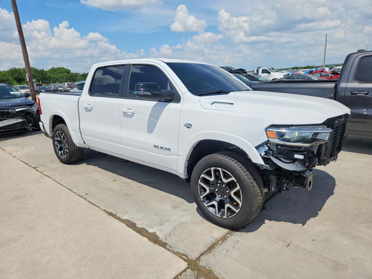 2026 RAM 1500 LARAMIE — снимка 4